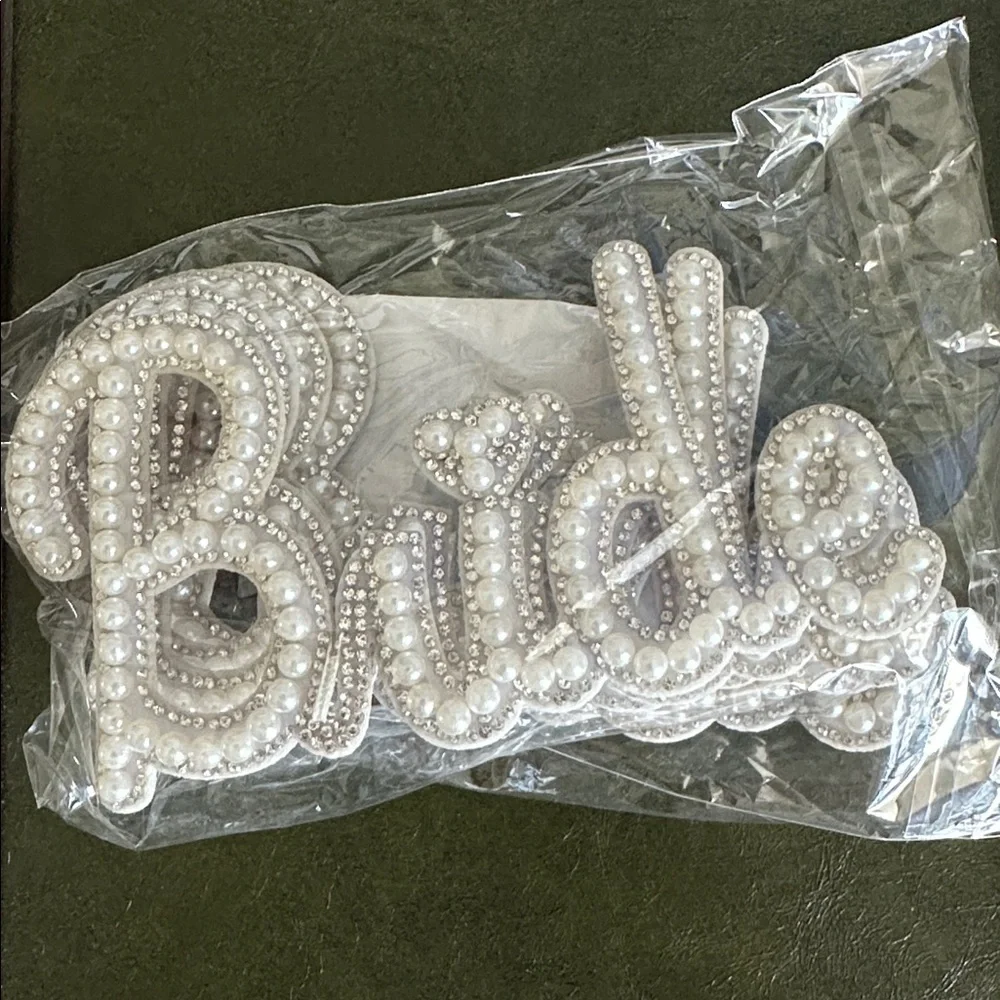 Elegant Bridal White Floral Hair Pins and Bride Patches